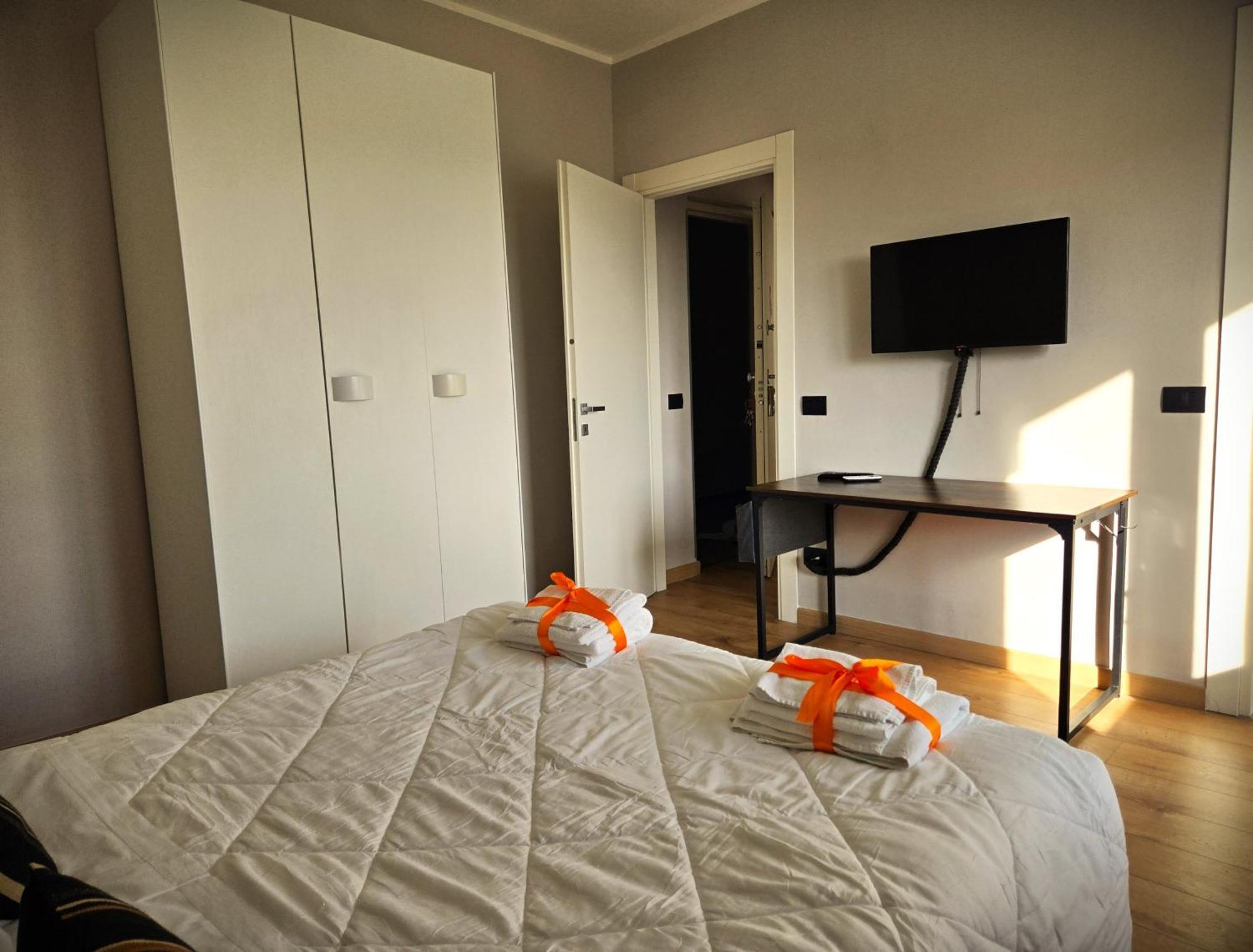 7 Lakes Aparthotel Burolo Eksteriør billede
