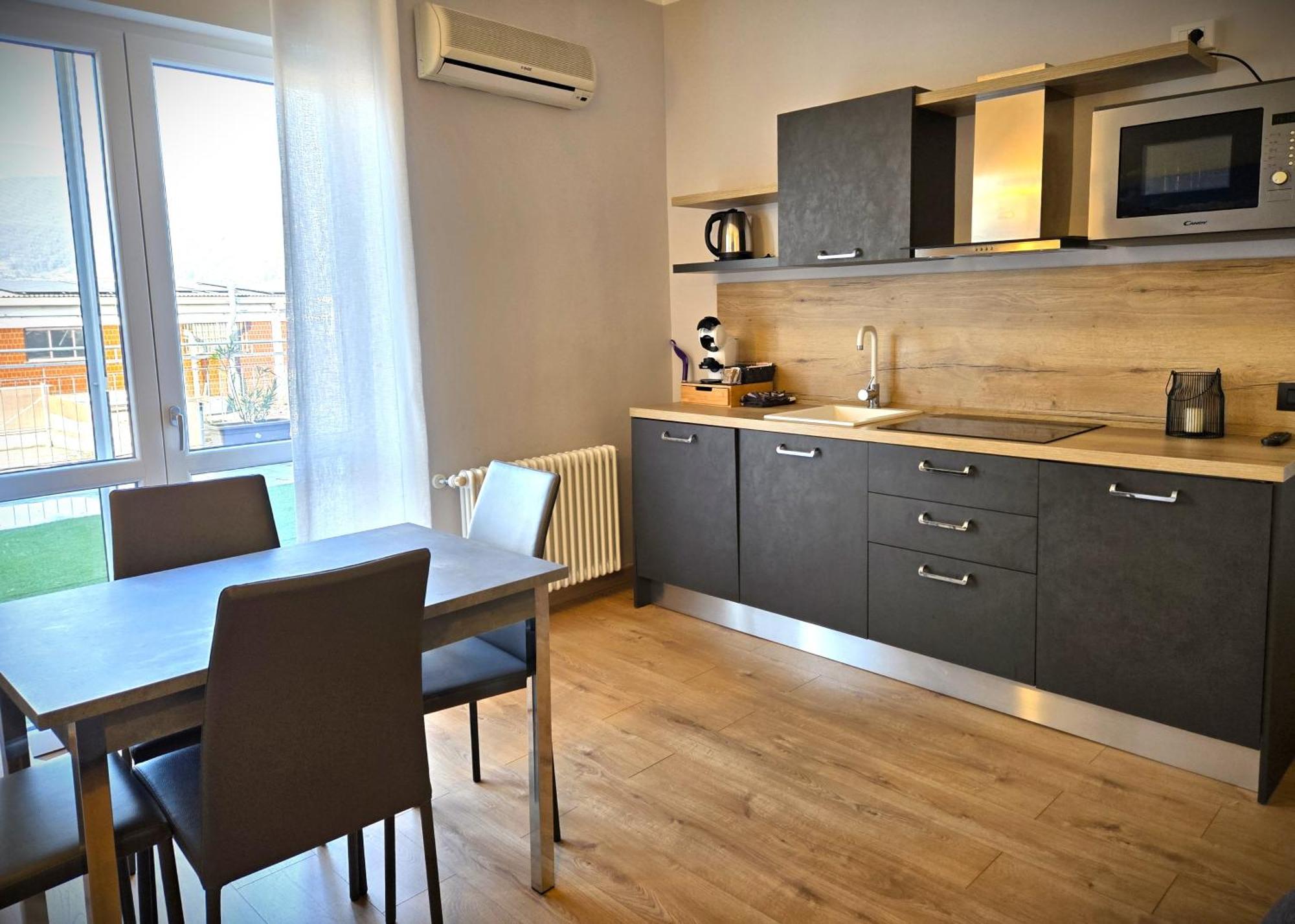 7 Lakes Aparthotel Burolo Eksteriør billede