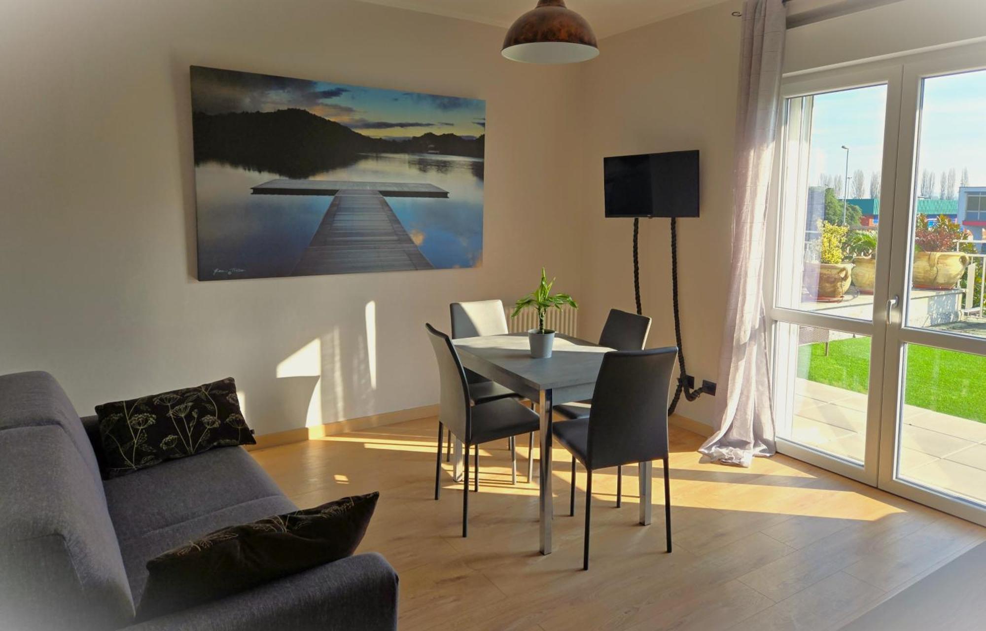 7 Lakes Aparthotel Burolo Eksteriør billede