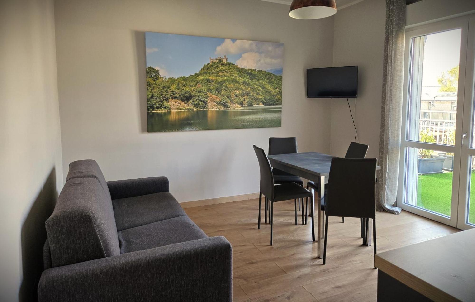 7 Lakes Aparthotel Burolo Eksteriør billede